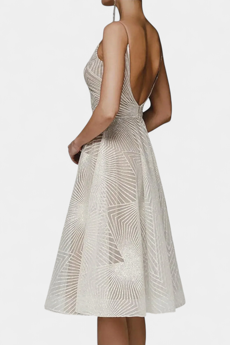 Everleigh Vestido Largo con Bordados y Corte en A