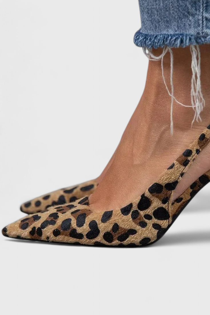 Sarahi Tacones Elegantes con Detalle de Garras y Diseño Animal Print