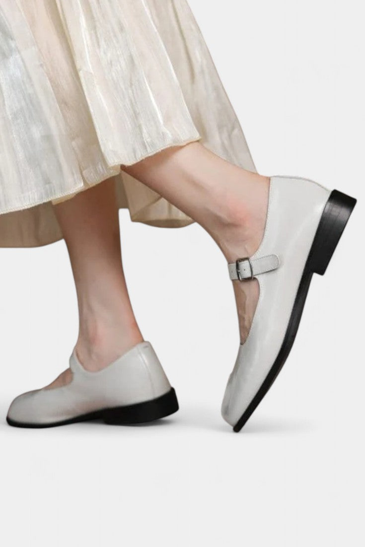 Martha Mary Janes de Cuero con Punta Dividida