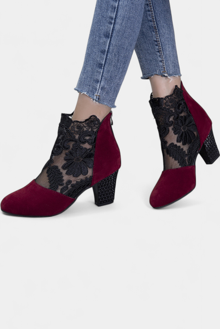 Alaine Tacones Blancos con Encaje Floral