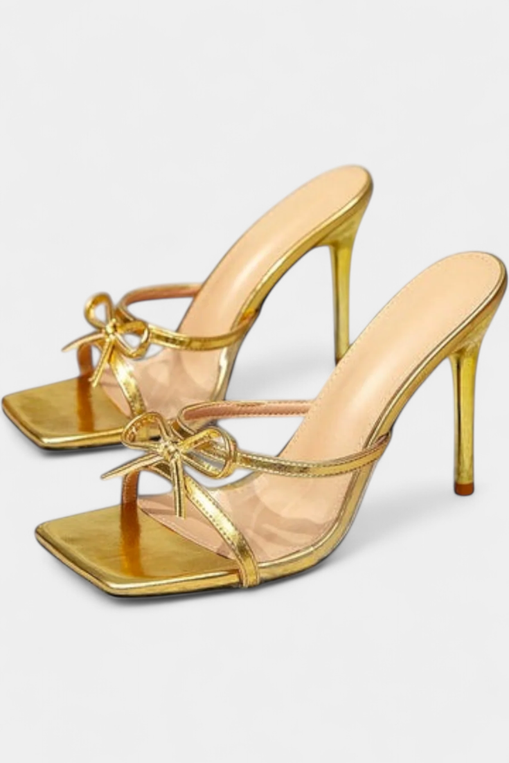 Brenda Tacones Stiletto con Lazo Metálico y Patchwork