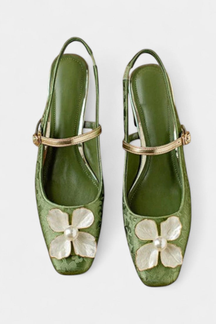 Eloise Elegantes Mary Janes con Detalle Floral