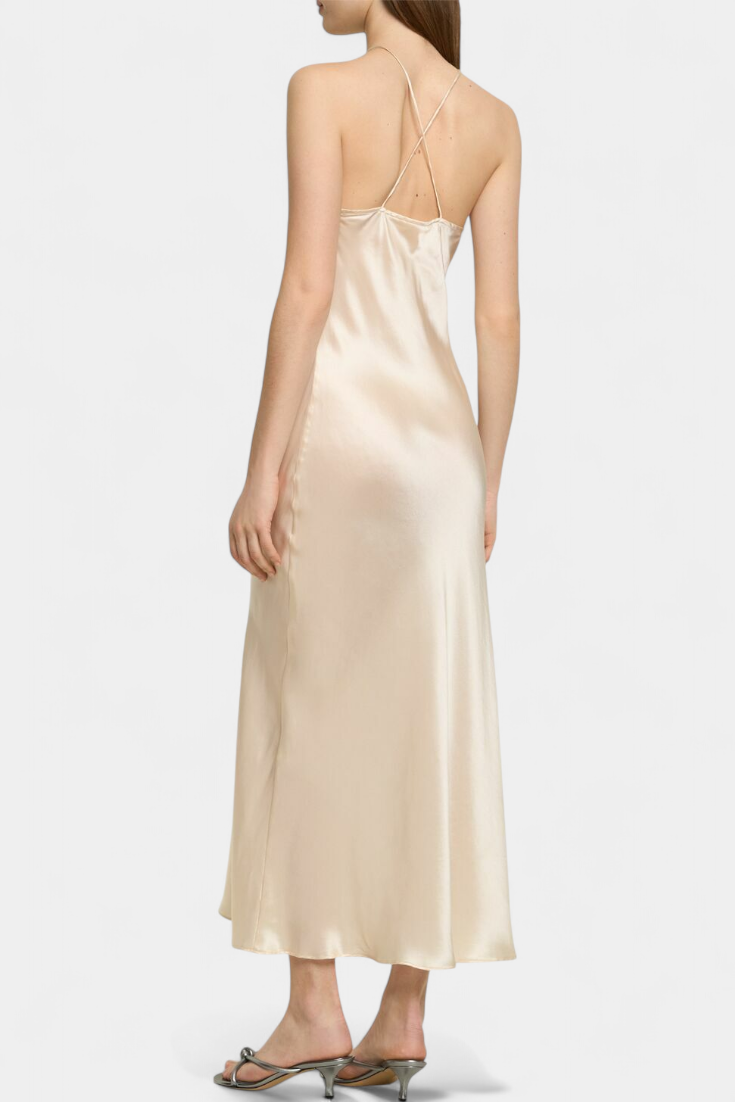 Elvera Vestido Midi Halter con Rosetas