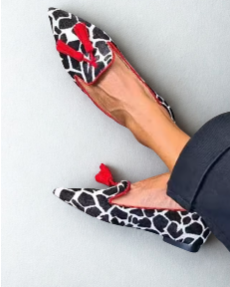 Fermina Loafers Elegantes con Punta Afilada y Diseño Bicolor