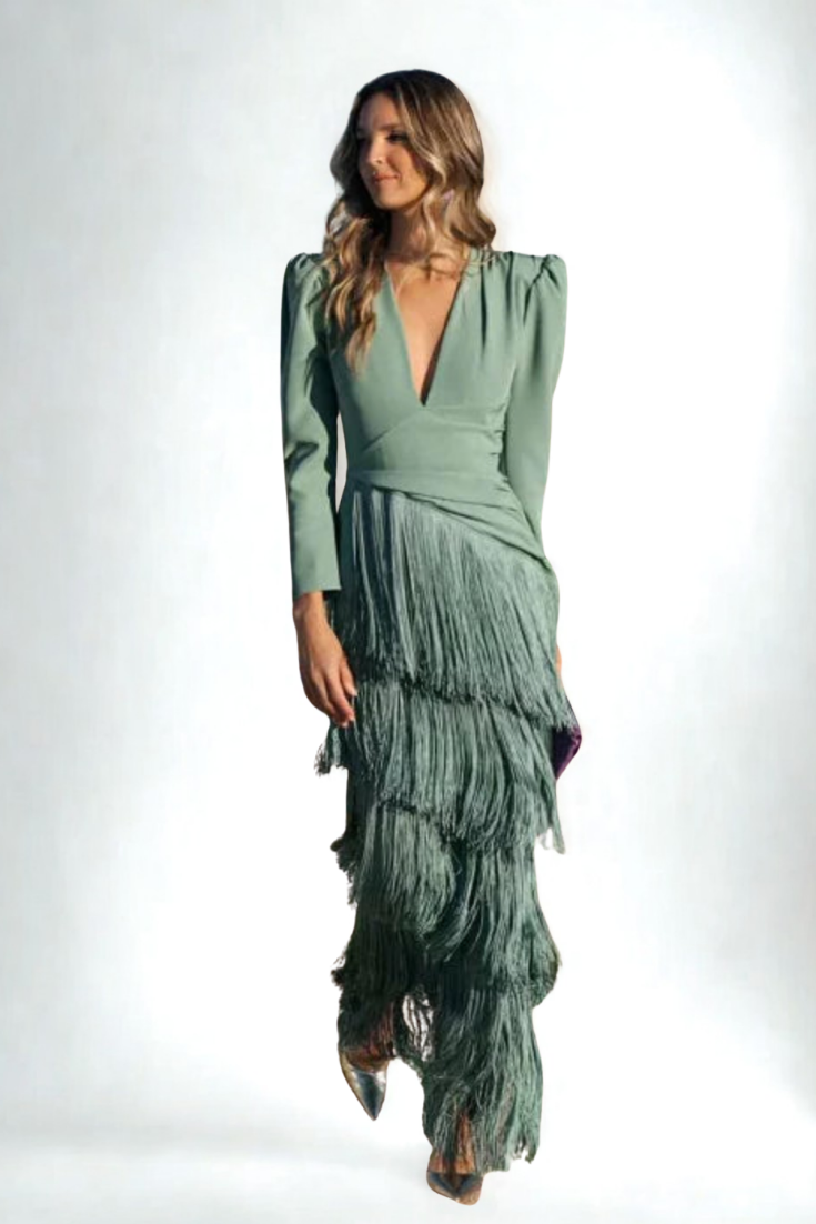 Dolcezza Vestido Maxi Elegante con Escote en V, Pliegues y Flecos